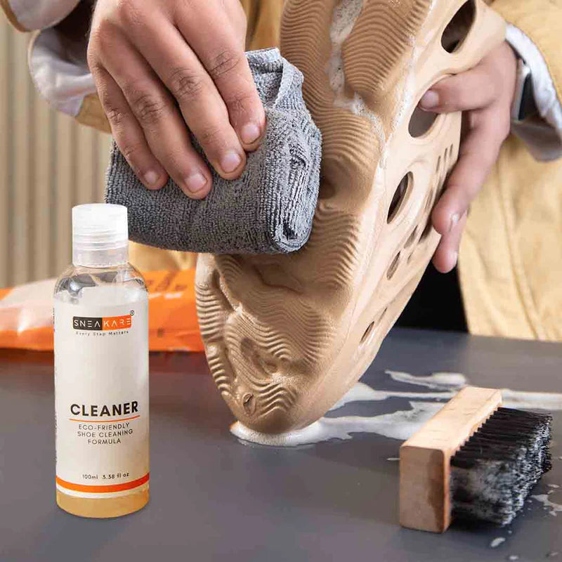 Essential  Shoe Cleaning  Kit